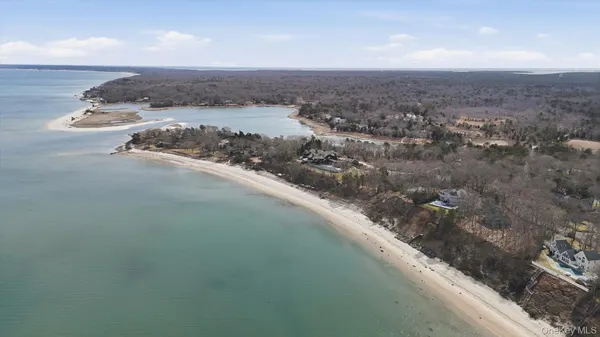 $30,000 | 3 Robins Nest Lane, Hampton Bays, NY 11946