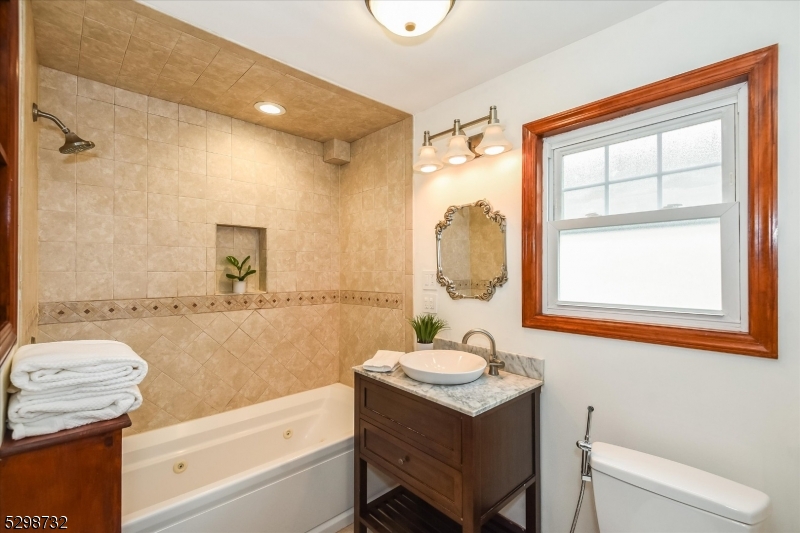 19 Field Road Maplewood, NJ 07040 - Photo 19 of 32 Gallery Image 19