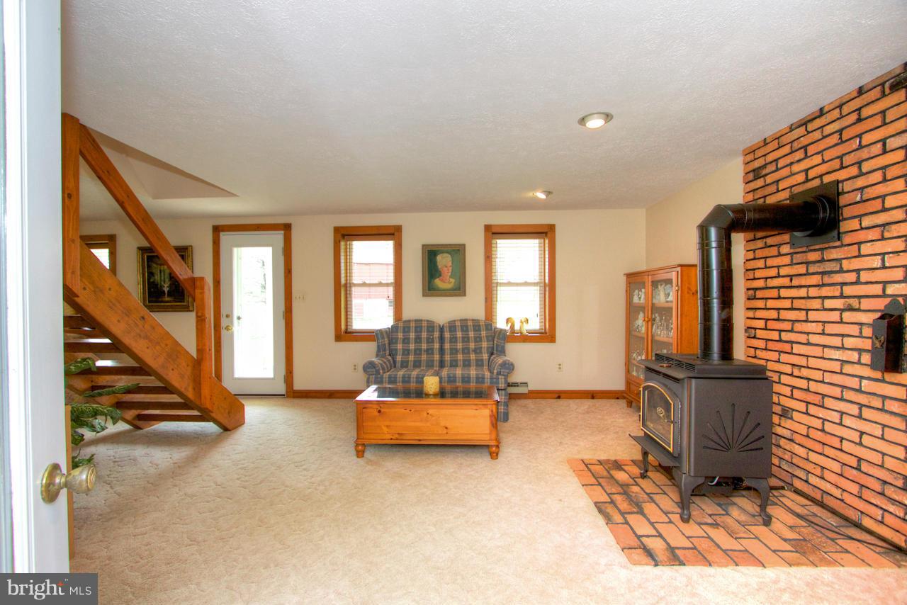 3940 Prospect Road Street, MD 21154 - Photo 13 of 30 Family Room