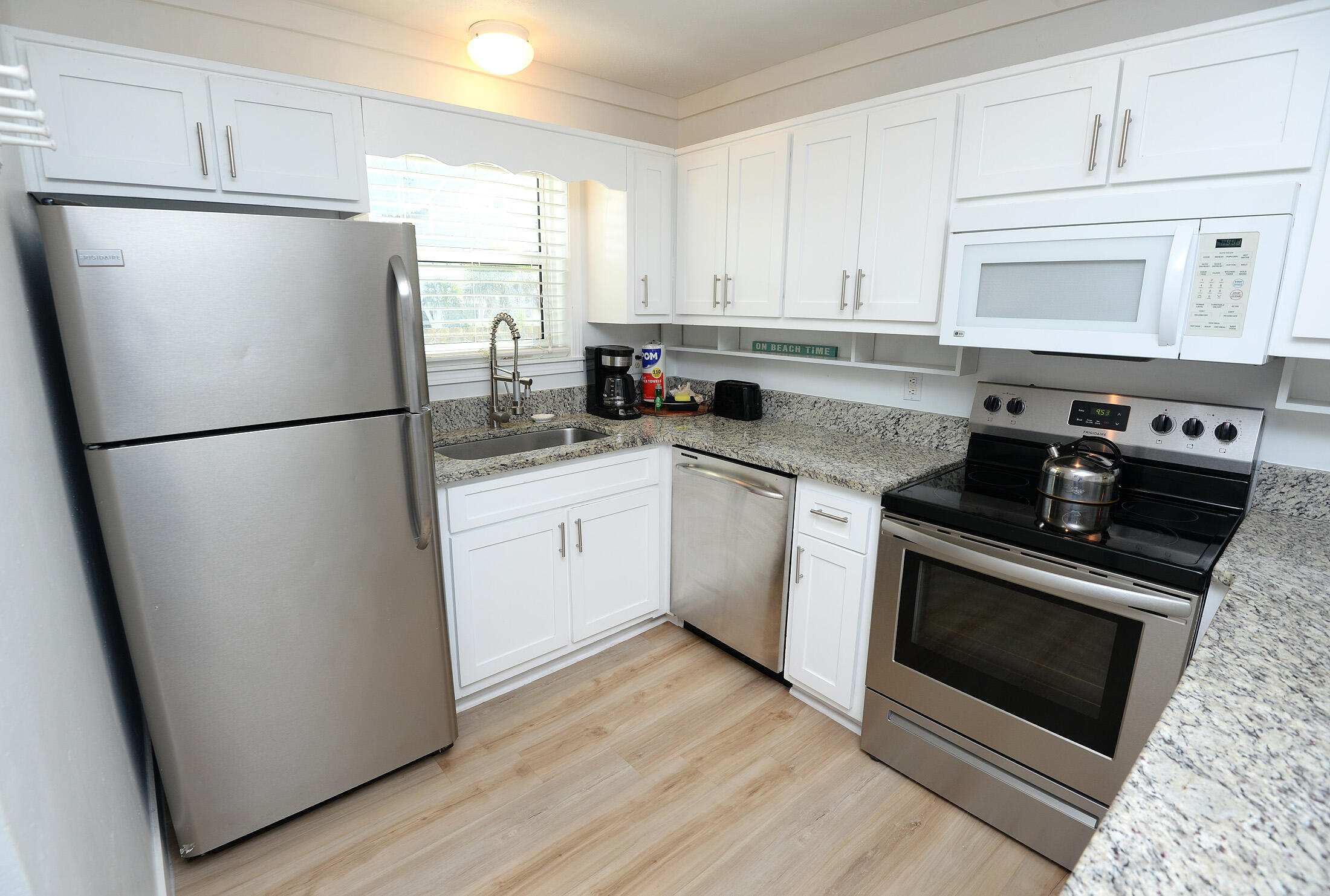 11 Beachside Drive, Unit 713 Santa Rosa Beach, FL 32459 - Photo 12 of 36 BeachsideVillaKitchen2