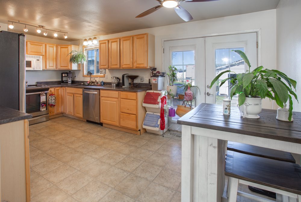 5105 North Evergreen Road Spokane Valley, WA 99216 - Photo 3 of 17