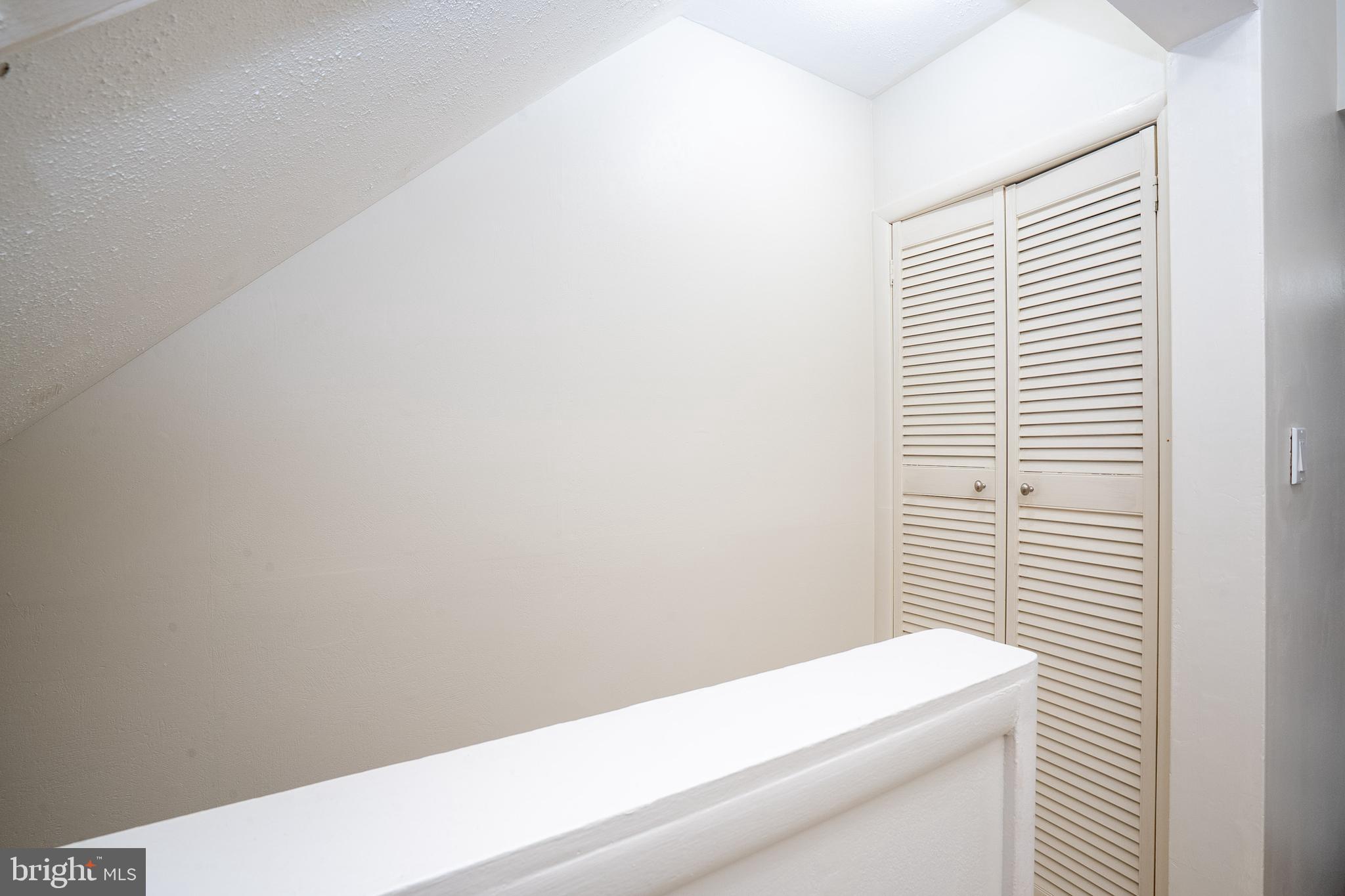 406 Bolton Road Hightstown, NJ 08520 - Photo 12 of 37 Gallery Image 12