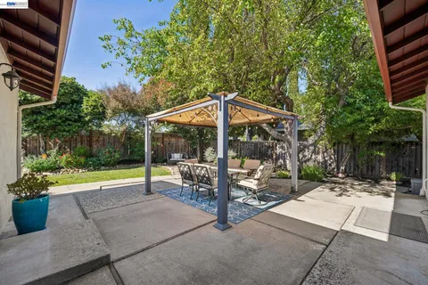 $1,699,000 | 7403 Hillsdale Drive, Pleasanton, CA 94588