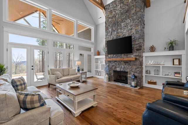 5420 Raulston Falls Drive Jasper, TN 37347 - Photo 5 of 35 Soaring ceilings