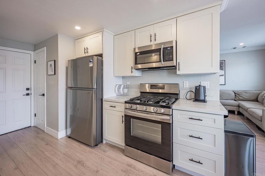 320 Grapevine Road, Unit 108 Vista, CA 92083 - Photo 5 of 33