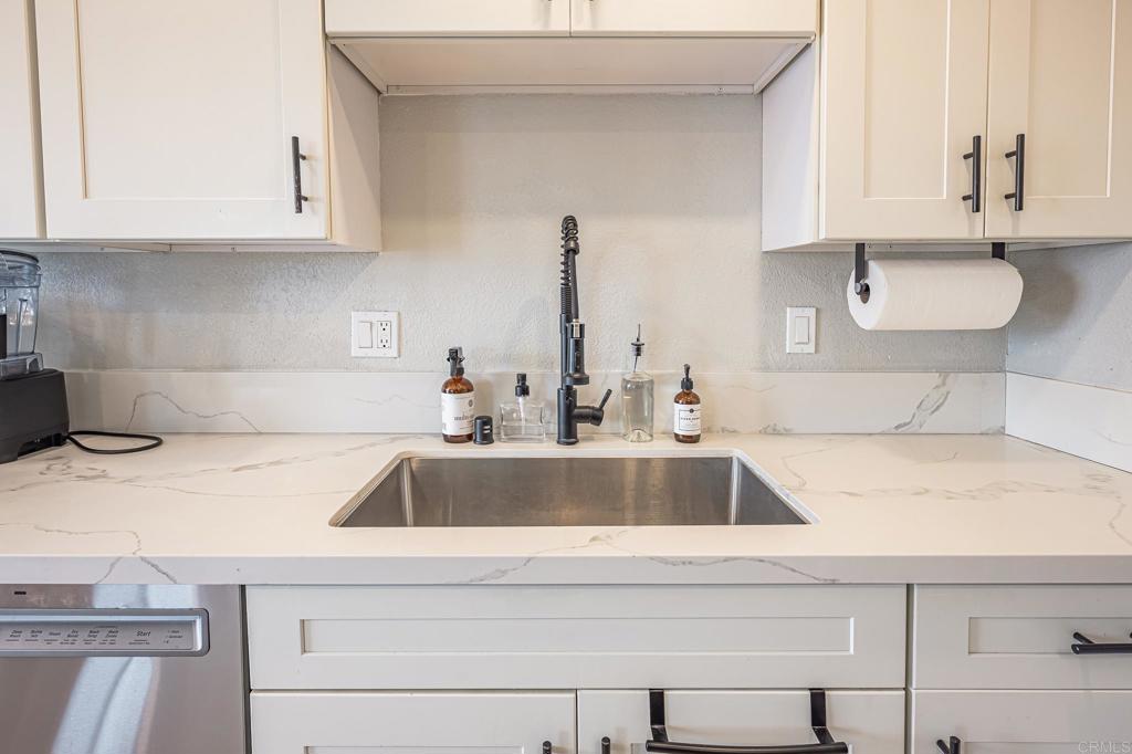 320 Grapevine Road, Unit 108 Vista, CA 92083 - Photo 8 of 33
