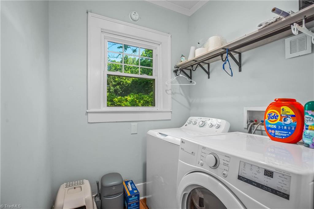 310 North Bridge Street Elkin, NC 28621 - Photo 12 of 37