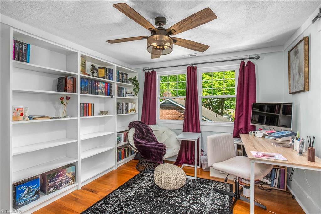 310 North Bridge Street Elkin, NC 28621 - Photo 23 of 37