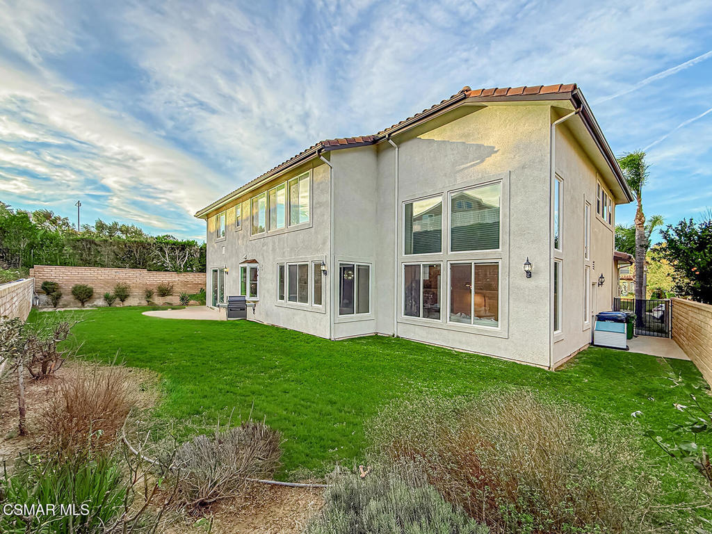 5816 Painted Pony Circle Simi Valley, CA 93063 - Photo 44 of 46 a view of house with backyard