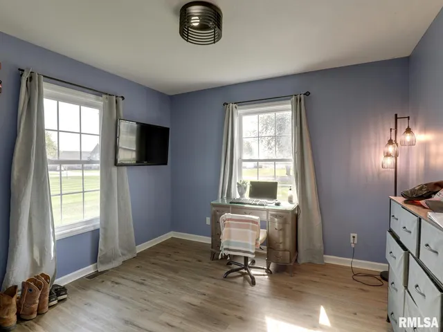 $375,000 | 1433 Hemingway Drive, Quincy, IL 62305