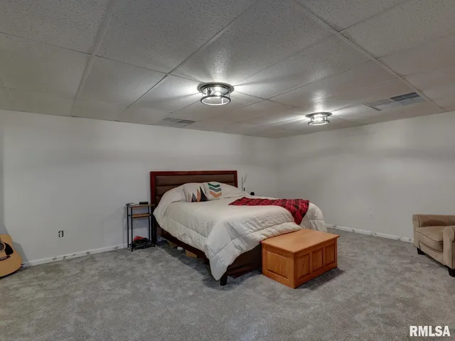 $375,000 | 1433 Hemingway Drive, Quincy, IL 62305