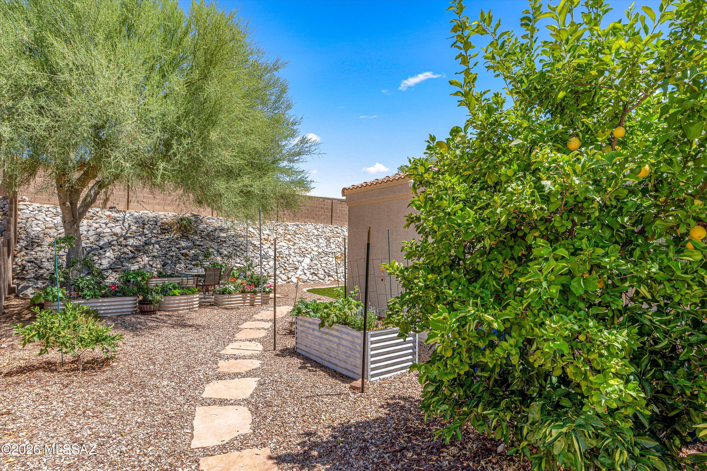 356 West Plateau Road Tucson, AZ 85737 - Photo 33 of 38