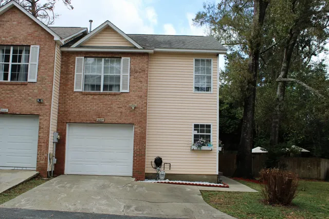 $235,000 | 3107 Camelliawood Circle West, Tallahassee, FL 32301