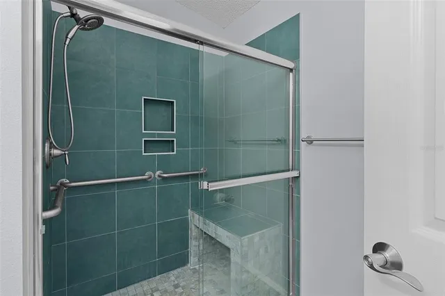 $300,000 | 2306 Oak Bend Place, The Villages, FL 32162