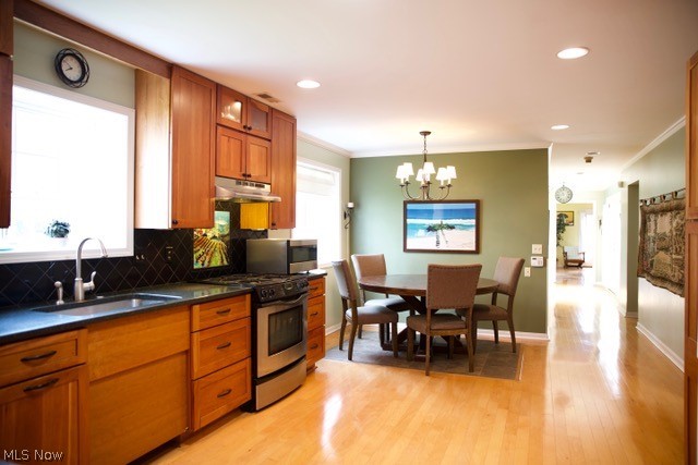 1019 Lander Road Cleveland, OH 44143 - Photo 6 of 25