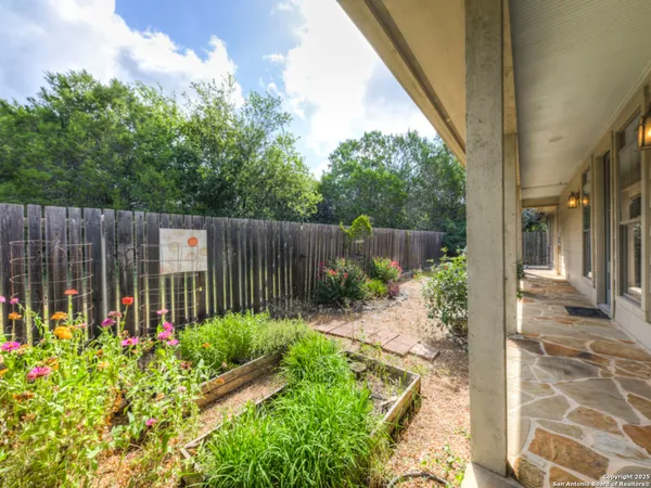 $1,690,000 | 1210 Whispering Woods Trail, New Braunfels, TX 78132