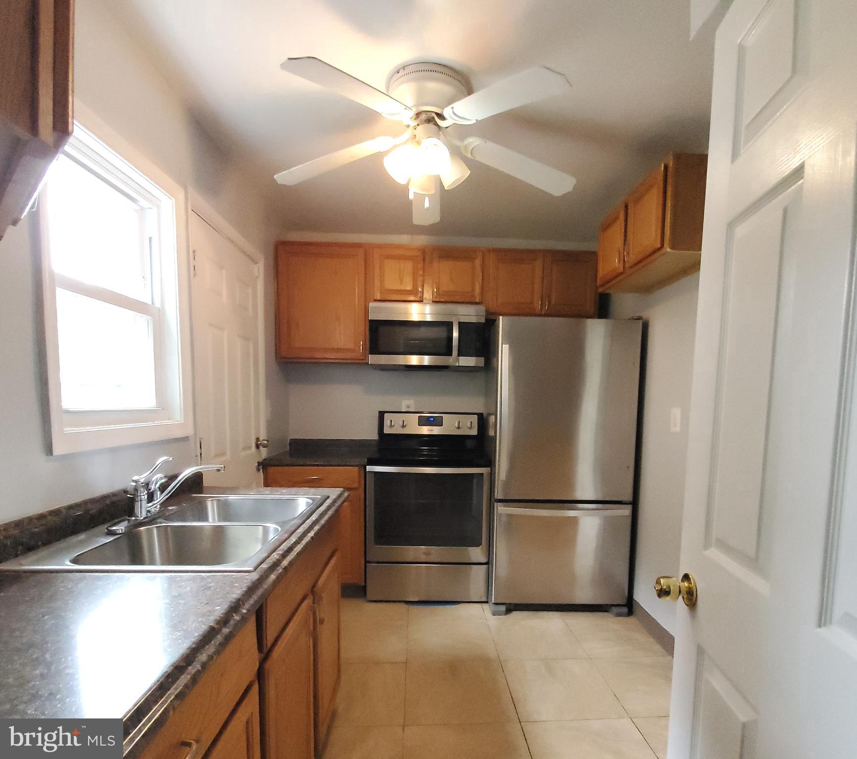 2003 Ray Leonard Road Hyattsville, MD 20785 - Photo 3 of 17