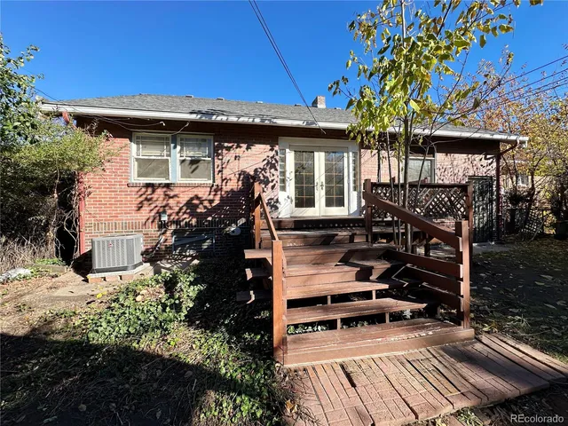 a view of a house with a patio