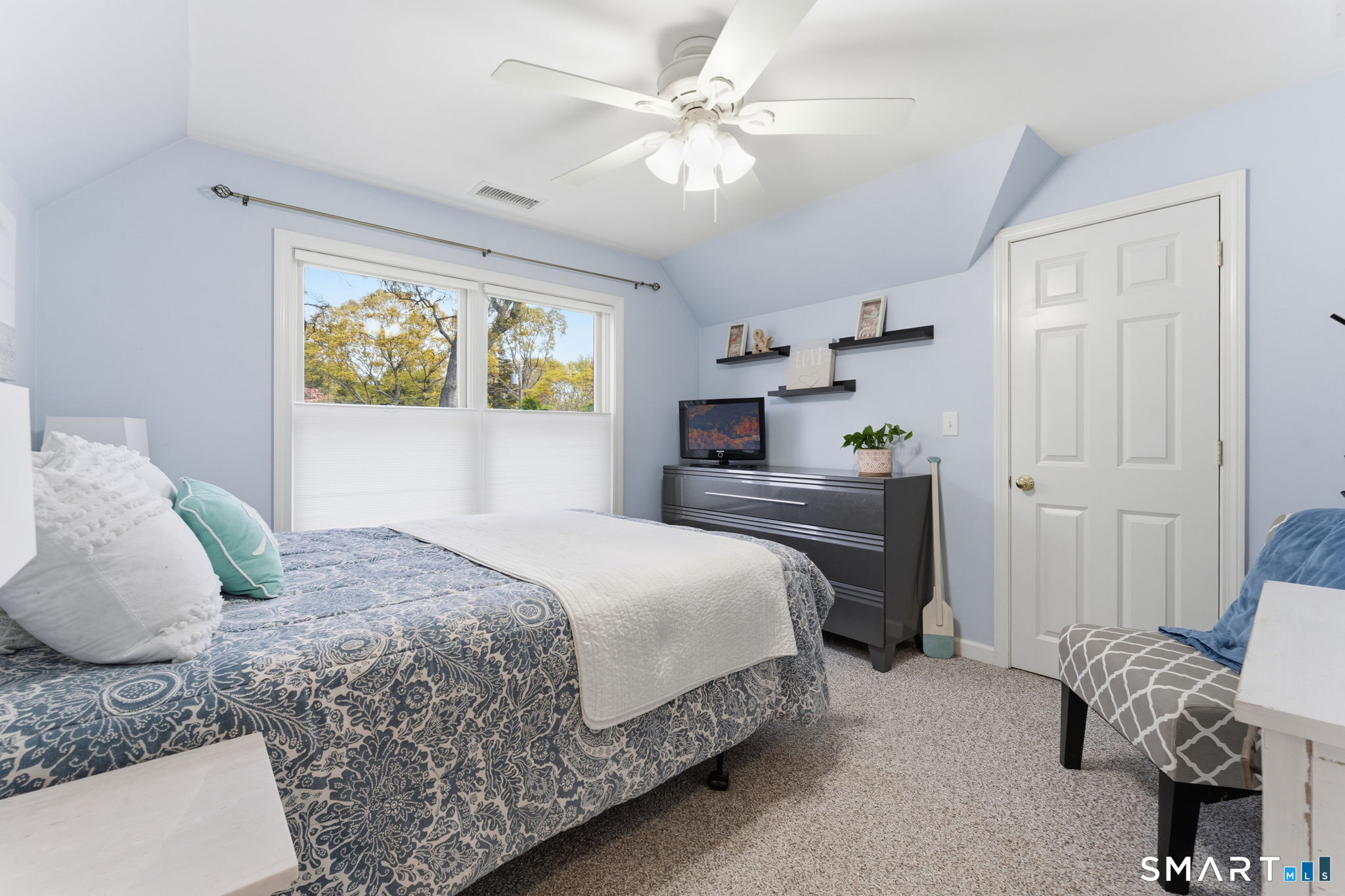 25 Forest Road East Lyme, CT 06357 - Photo 32 of 40