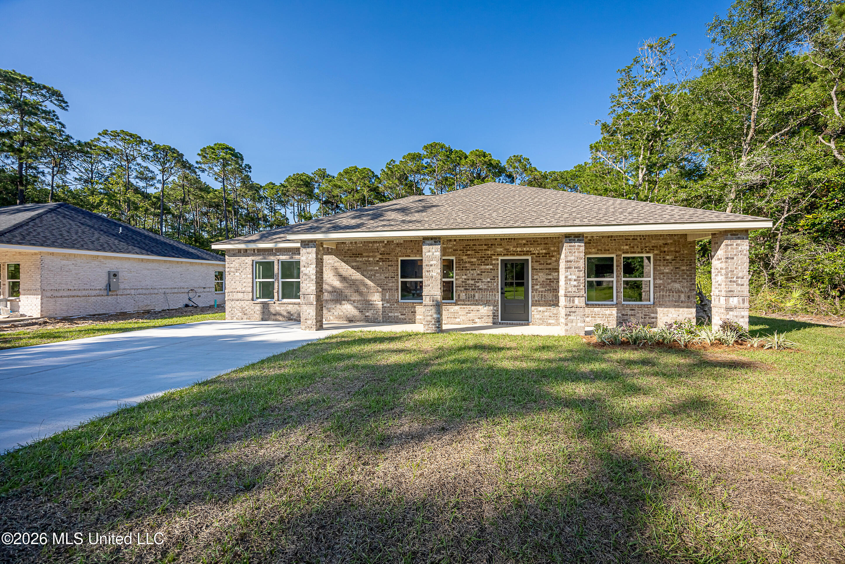 624 Oak Street Columbus, MS 39701 - Photo 1 of 41 IMG_2435