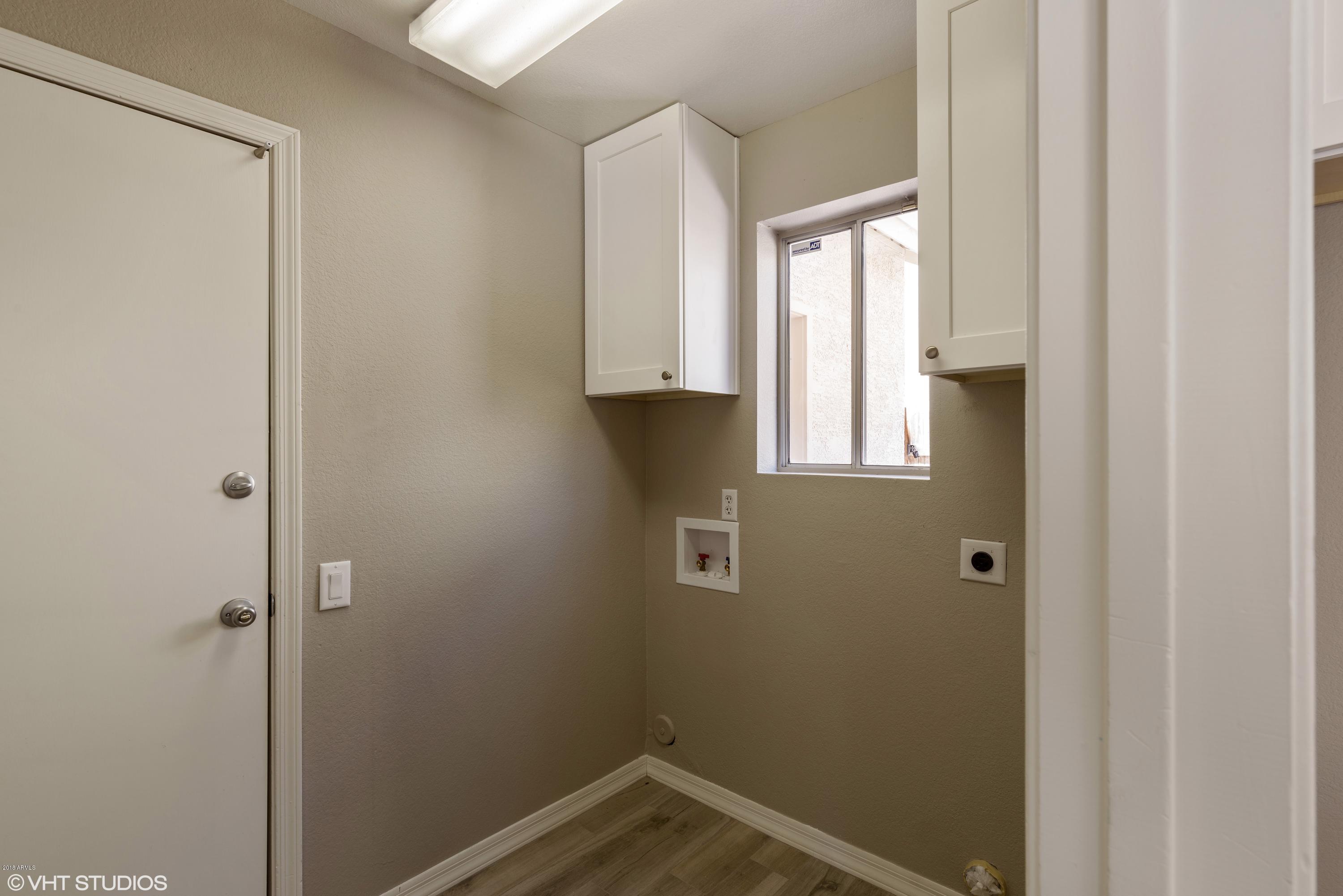 2621 East Amber Ridge Way Phoenix, AZ 85048 - Photo 13 of 25 13_2621EAMBERRIDGEWAY_2013_HiRes