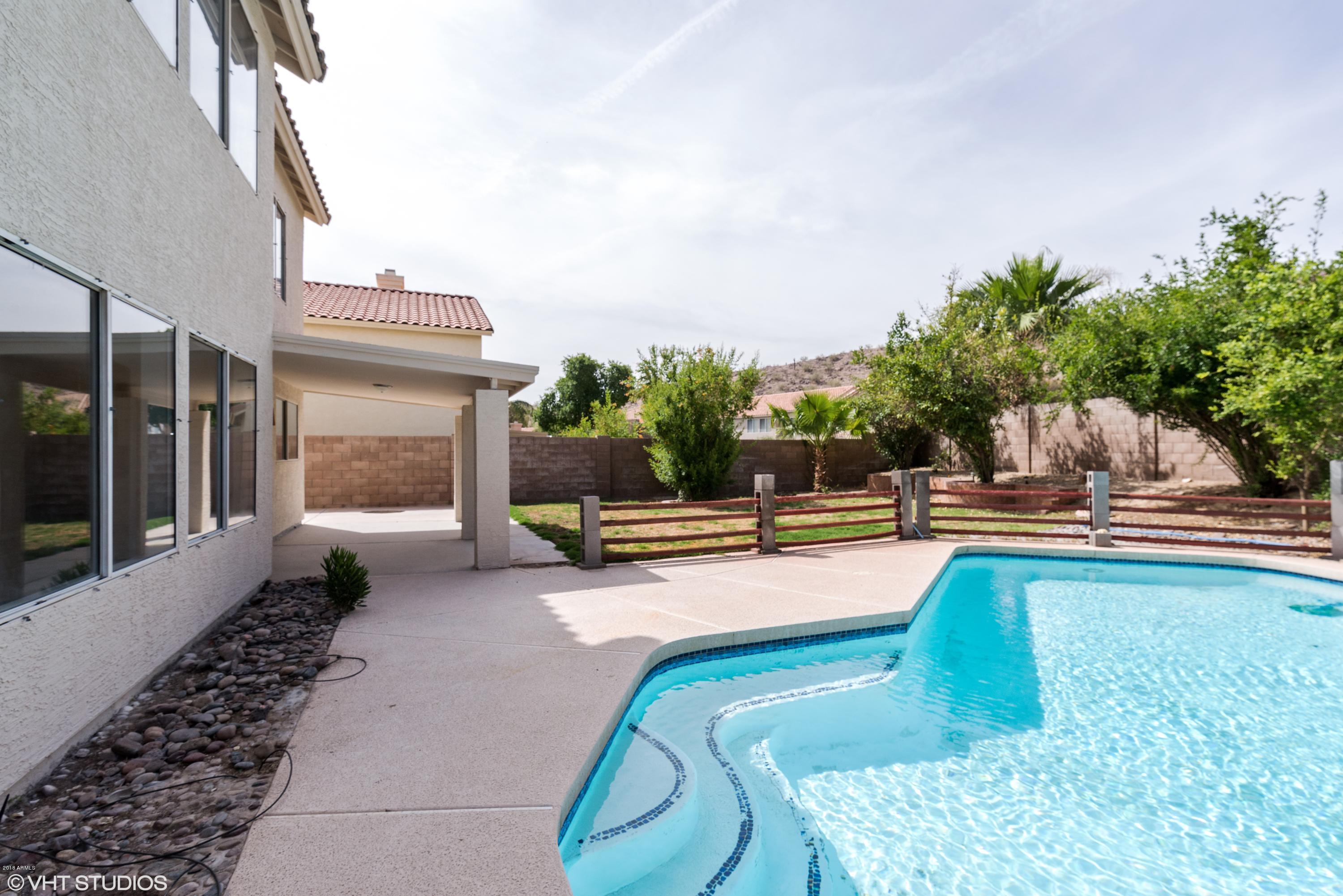 2621 East Amber Ridge Way Phoenix, AZ 85048 - Photo 17 of 25 17_2621EAMBERRIDGEWAY_2017_HiRes