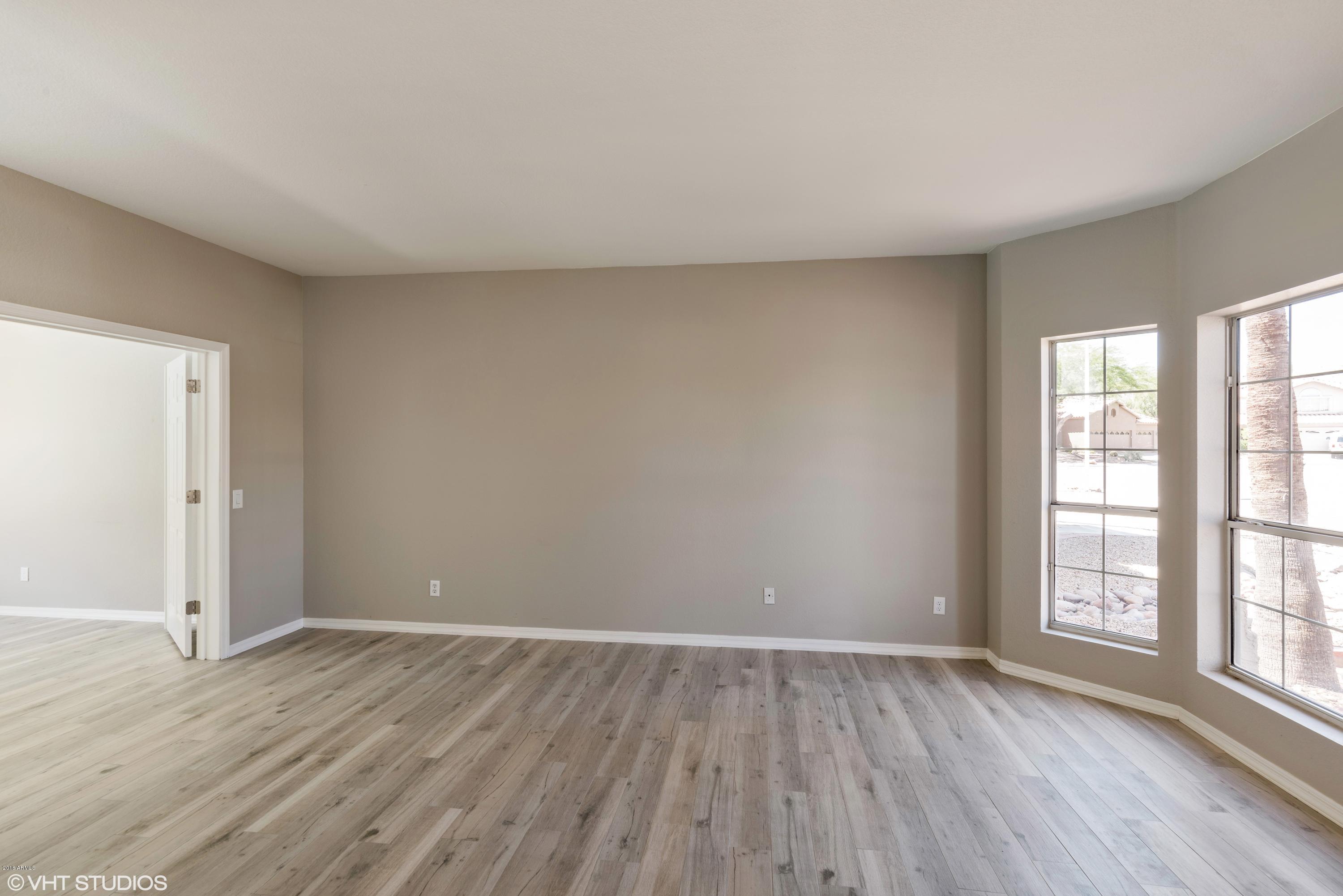 2621 East Amber Ridge Way Phoenix, AZ 85048 - Photo 7 of 25 07_2621EAMBERRIDGEWAY_2007_HiRes