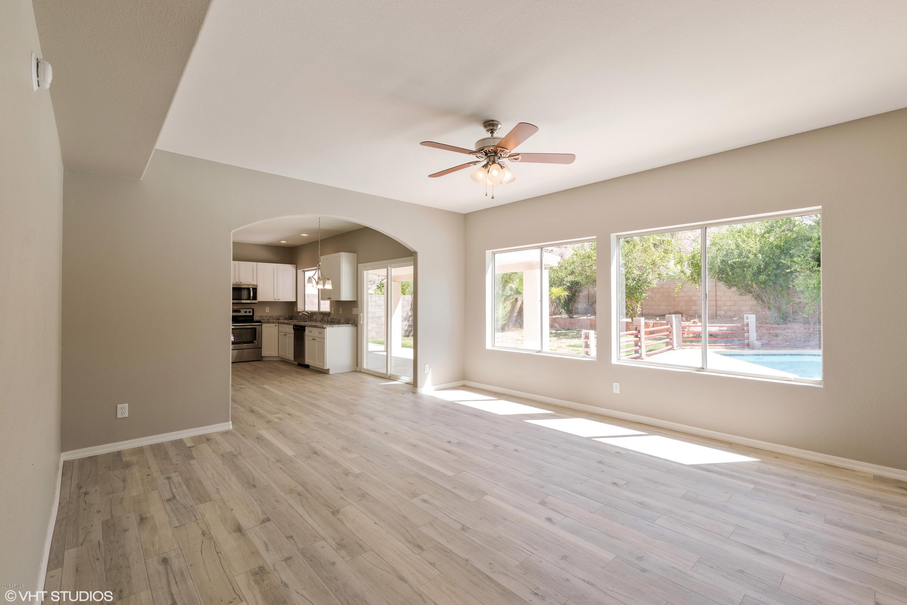 2621 East Amber Ridge Way Phoenix, AZ 85048 - Photo 10 of 25 10_2621EAMBERRIDGEWAY_2010_HiRes