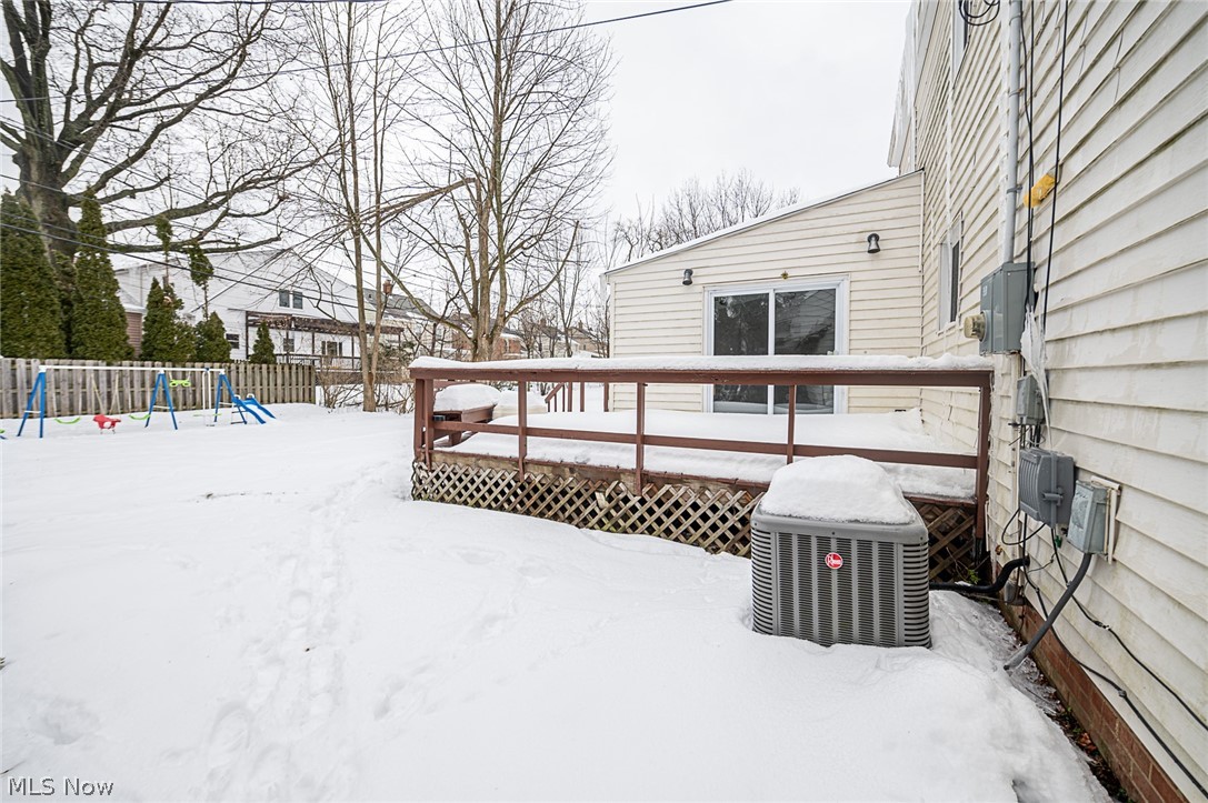 2437 White Road Cleveland, OH 44118 - Photo 20 of 21 Gallery Image 20