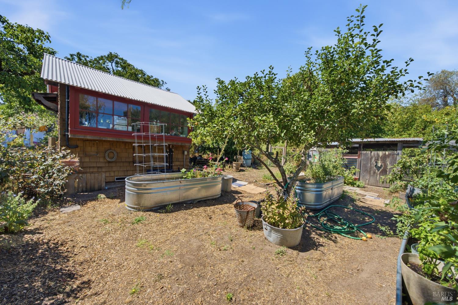 8650 Savio Road Sebastopol, CA 95472 - Photo 35 of 52 Gallery Image 35