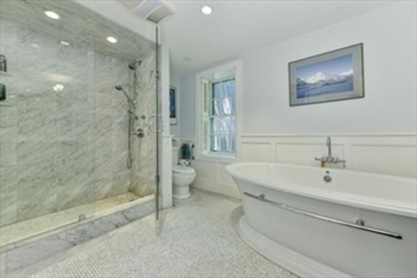 39 Pinckney Street Boston, MA 02114 - Photo 5 of 12