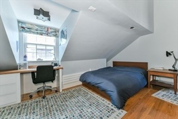 39 Pinckney Street Boston, MA 02114 - Photo 6 of 12