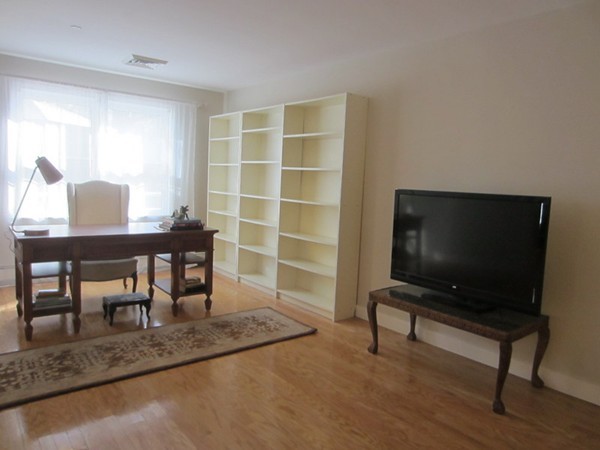 140 Lincoln Road, Unit 10 Lincoln, MA 01773 - Photo 5 of 13 Gallery Image 5