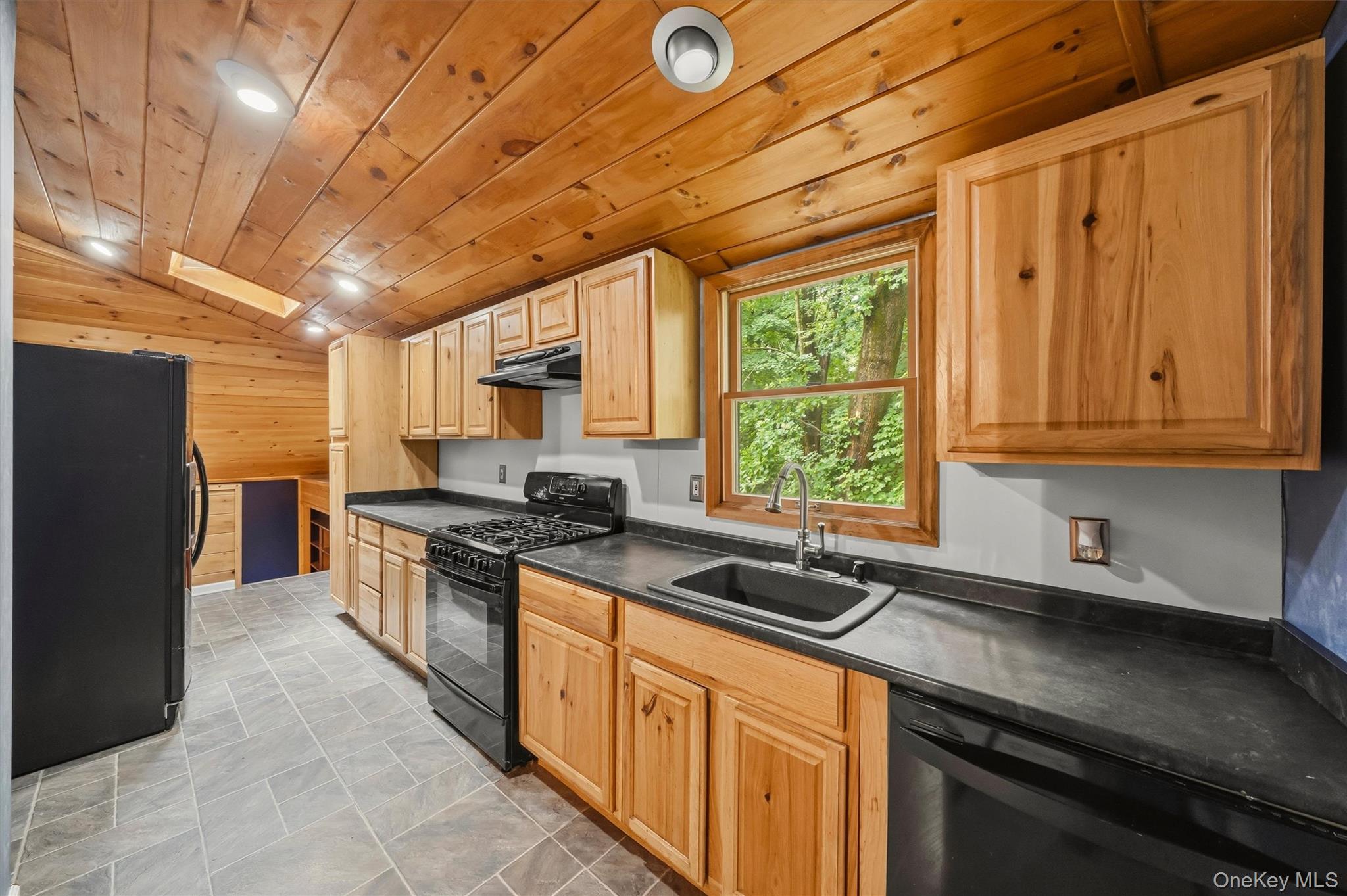 425 Old Dutch Hollow Road Monroe, NY 10950 - Photo 12 of 46