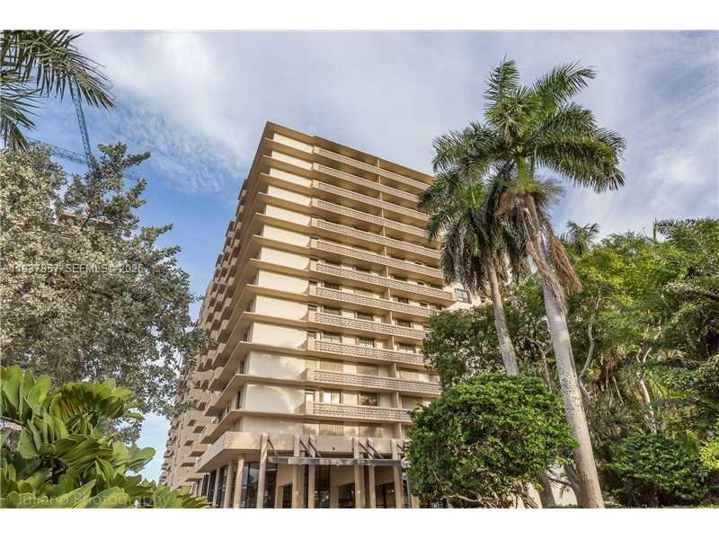 10185 Collins Avenue, Unit PH02 Bal Harbour, FL 33154 - Photo 15 of 37