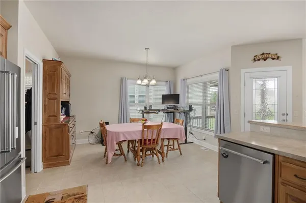 $349,900 | 4504 Stonebridge Drive, St. Joseph, MO 64505