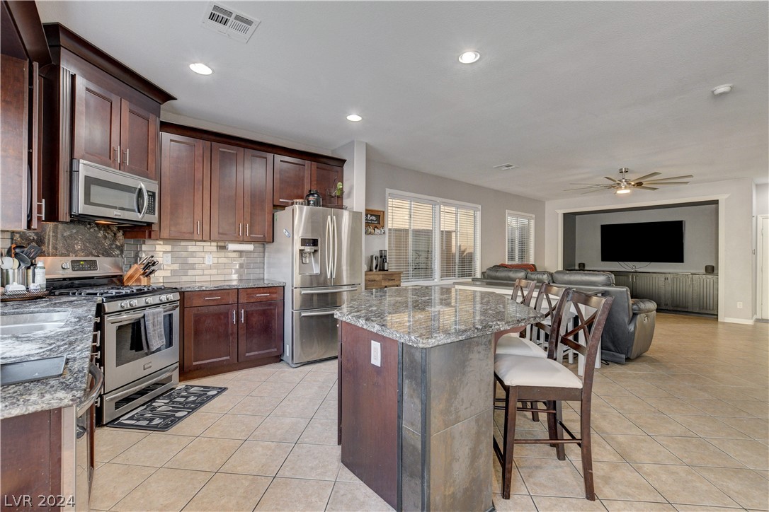 9048 Rusty Rifle Avenue Las Vegas, NV 89143 - Photo 17 of 56 Gallery Image 17