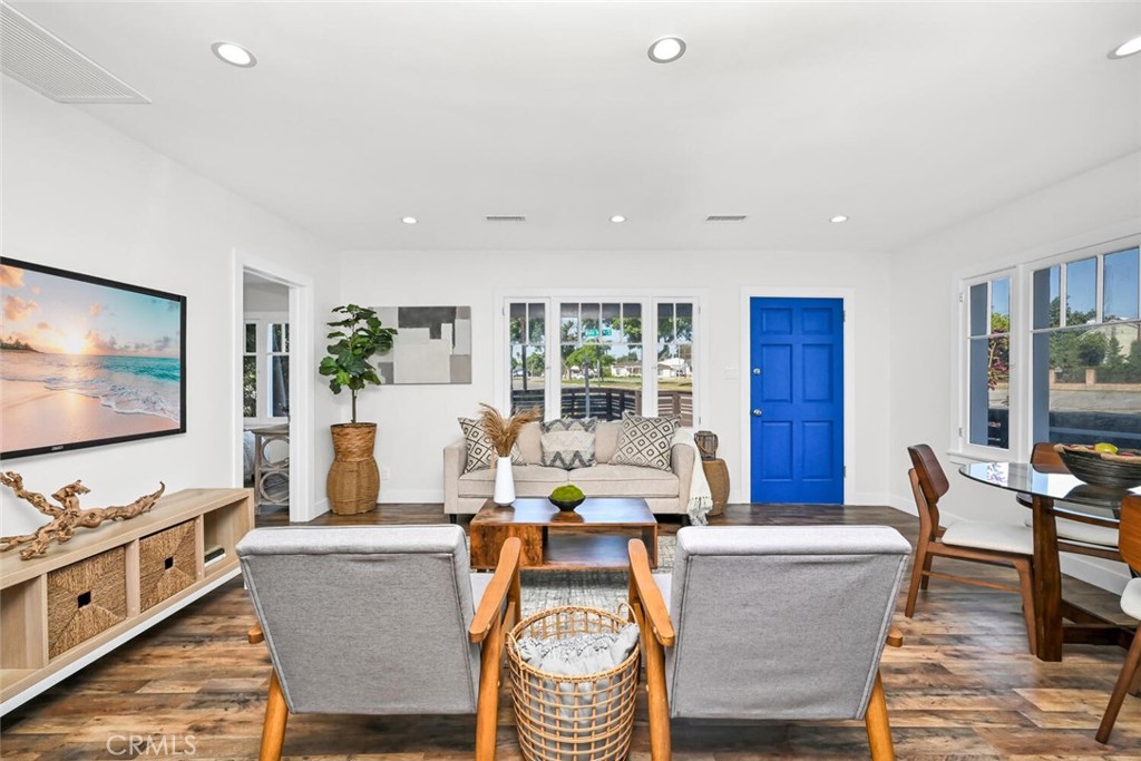 294 Bella Vista Avenue Pasadena, CA 91107 - Photo 12 of 37 a living room with furniture a flat screen tv and large window