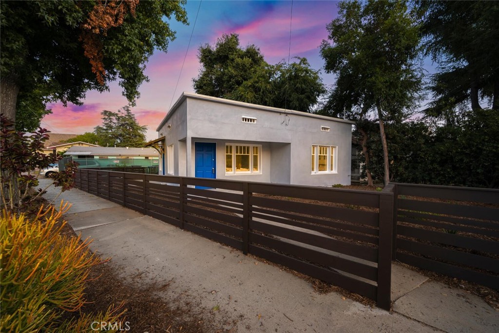 294 Bella Vista Avenue Pasadena, CA 91107 - Photo 33 of 37 a view of a house with a large window