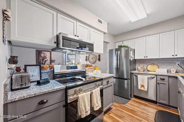 $236,000 | 724 Azalea Drive, Unit 439, Hampstead, NC 28443