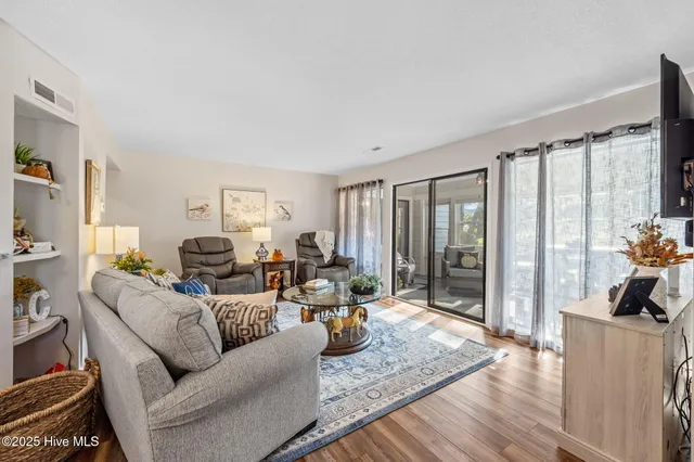 $236,000 | 724 Azalea Drive, Unit 439, Hampstead, NC 28443