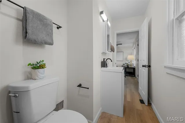 $124,999 | 135 East Loretta Avenue, St. Louis, MO 63125