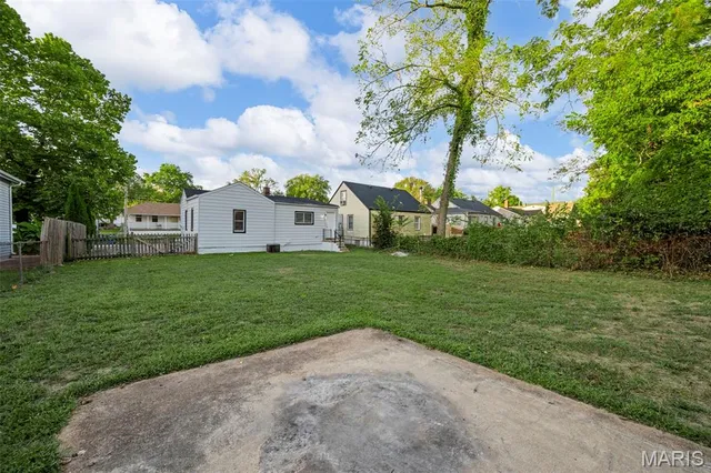 $124,999 | 135 East Loretta Avenue, St. Louis, MO 63125