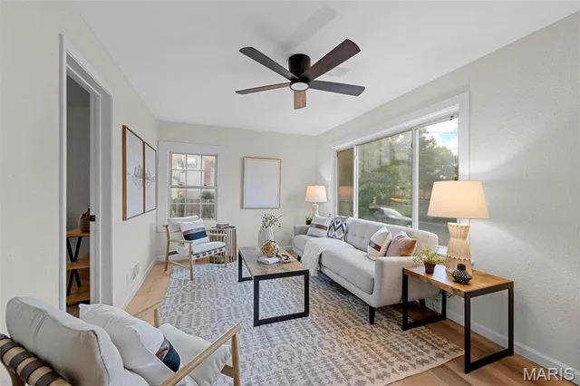 $124,999 | 135 East Loretta Avenue, St. Louis, MO 63125