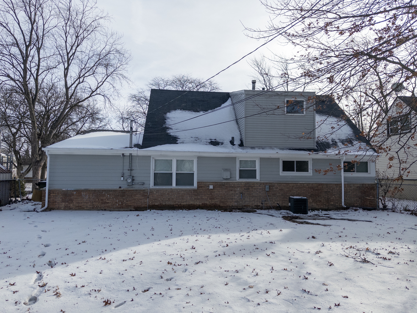 104 Walnut Street Park Forest, IL 60466 - Photo 20 of 20 a front view of a house with a yard