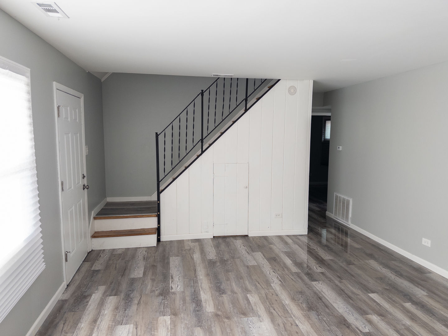 104 Walnut Street Park Forest, IL 60466 - Photo 2 of 20 a view of entryway and hall with wooden floor