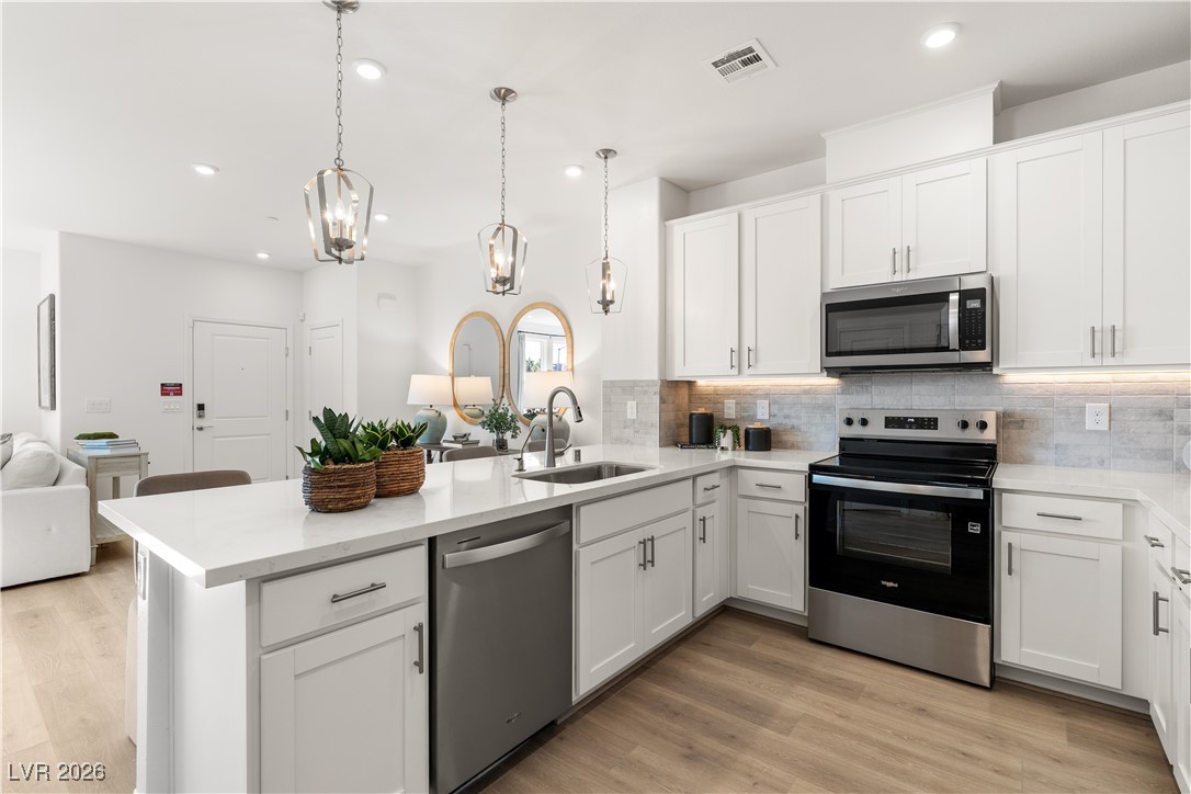 1964 Hydrangea Place Las Vegas, NV 89106 - Photo 8 of 27 MODEL HOME PHOTO