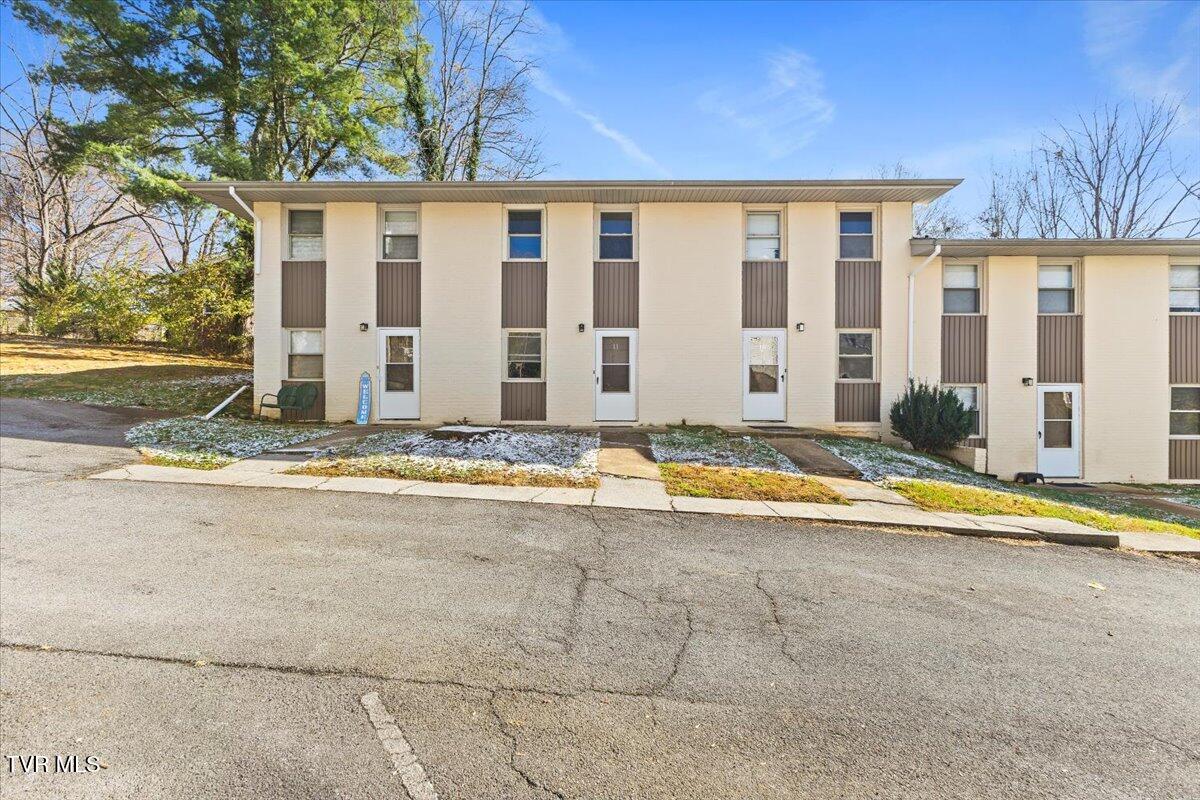 1308 Knob Creek Road Johnson City, TN 37604 - Photo 15 of 42 15-128A9100