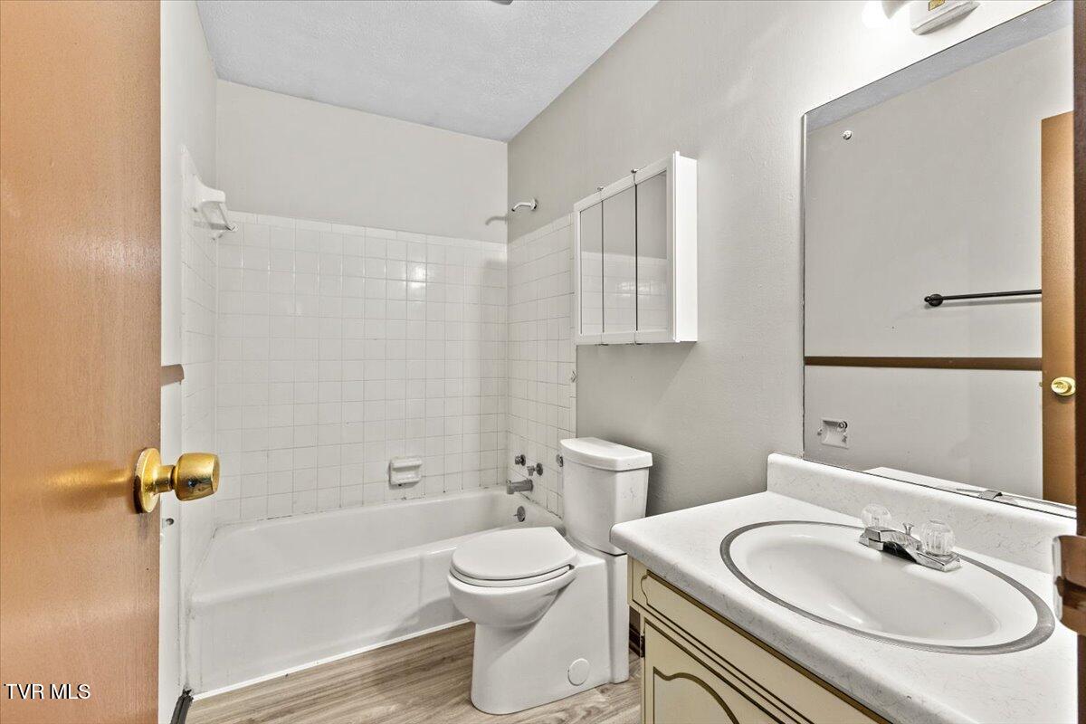 1308 Knob Creek Road Johnson City, TN 37604 - Photo 28 of 42 28-128A9145