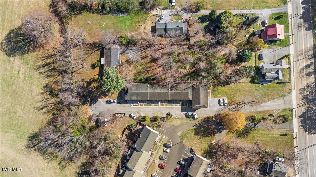 1308 Knob Creek Road Johnson City, TN 37604 - Photo 34 of 42 34-DJI_20251111140439_0683_D